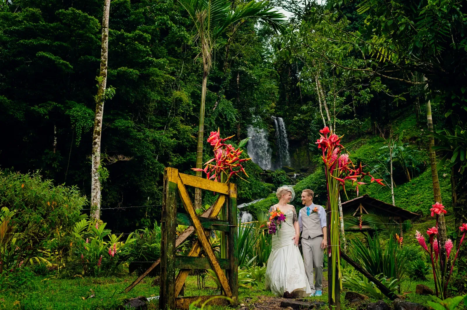 Costa Rica wedding photograph 8 by Marius Dragan