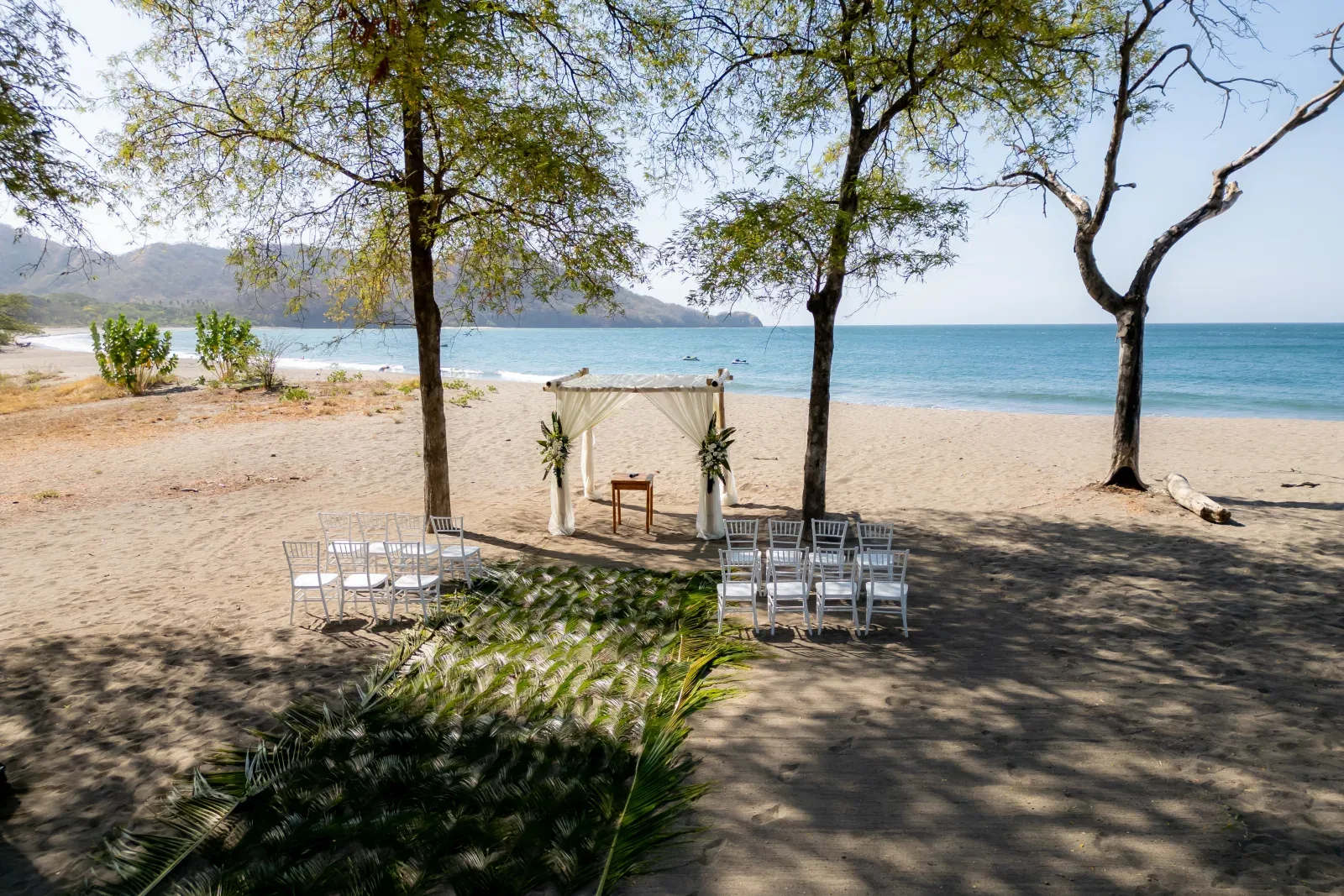 Costa Rica wedding photograph 26 by Marius Dragan